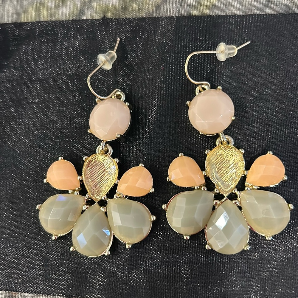 Soft Colors Earrings-Boutique